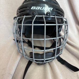 Medium Bauer BHH2100M Helmet (Used)