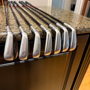 Men's 2022 TaylorMade Stealth Right Handed Iron Set Senior Flex  Graphite Shaft (Used)
