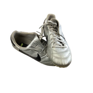 Used Nike Soccer Cleats Chrome Youth 07.5 11760-S000077608