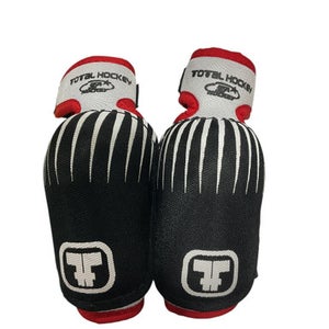 Used TOTAL HOCKEY Youth Elbow Pads SM 11834-S000036452