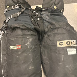 Used CCM GOALIE PANT Senior Goalie Pant Black LG 11339-S000183631