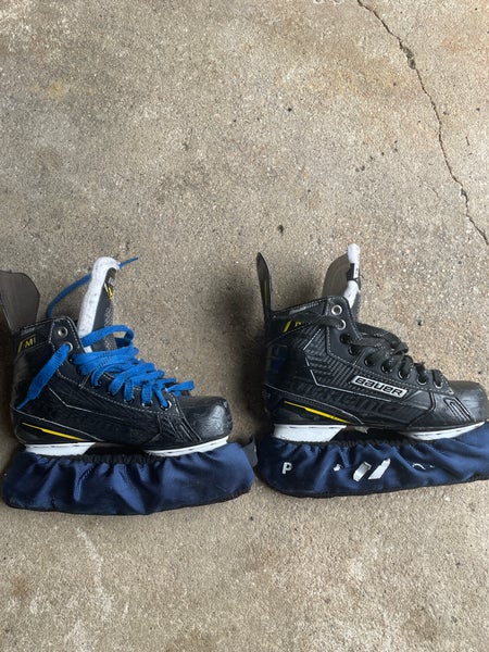 Bauer Supreme M1 Hockey Skates Regular Width   Size 4.5 (Used)