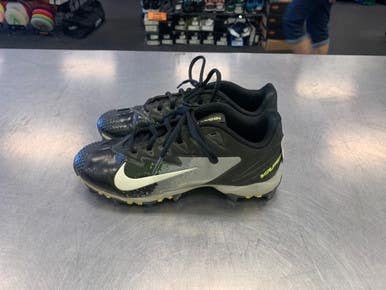 Used Nike VAPOR Junior 05.5 Baseball and Softball Cleats 11339-S000166537