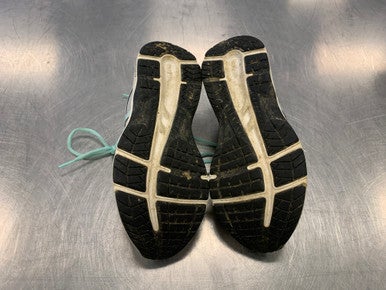 Used Asics Senior 6.5 Running Shoes 11339-S000161547