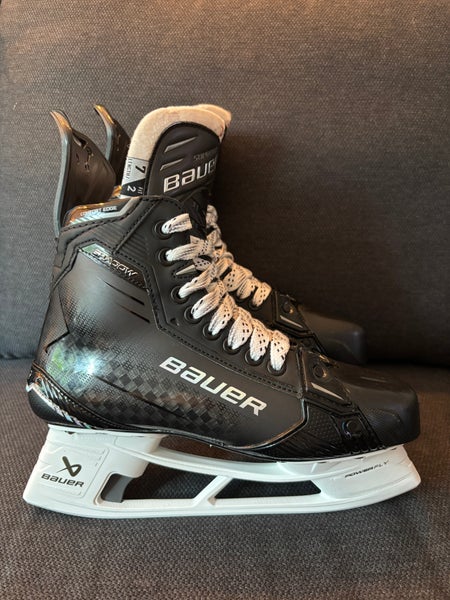 2024 Bauer Supreme Shadow Hockey Skates Regular Width   7 (New)