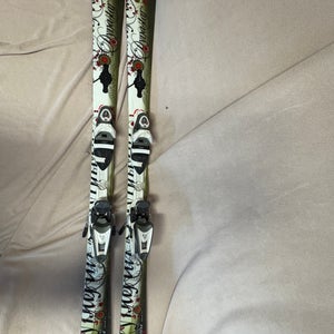 Women's All Mountain 143 cm Dynastar Exclusive Skis With Bindings (Used)
