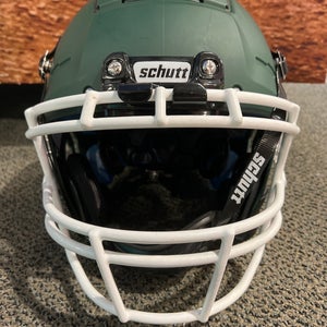 Adult Medium Schutt F7 VTD Collegiate Helmet (Used)