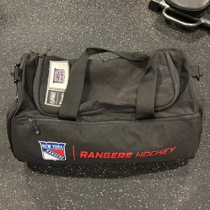 Black Adult Unisex  Duffle Bag (Used)