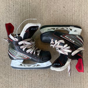 Youth CCM JetSpeed FT2 Hockey Skates Regular Width 13.5 (Used)