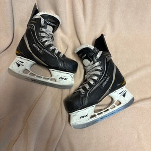 Bauer Supreme One40 Hockey Skates Regular Width Size 2 (Used)