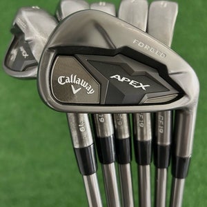 Callaway Apex 19 Black Smoke Forged Iron Set 5-P / NS Pro Modus Tour 105 Stiff