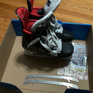 Bauer Vapor 5x pro Hockey Skates Regular Width Pro Stock 8 (Used)