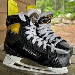 Bauer Supreme Hockey Skates Regular Width 13.5 (Used)