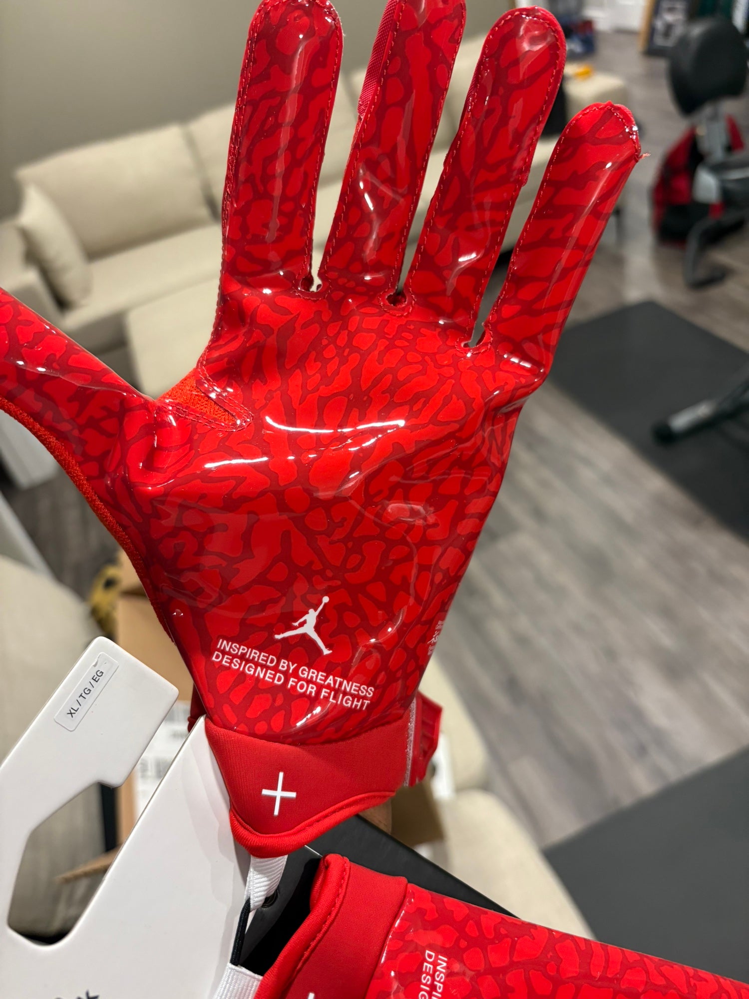 Nike Jordan Fly Lock Receiver Football Gloves, Mens XL Red New