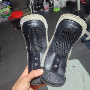 Verbero hockey skates tongues