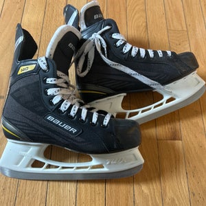 Bauer Supreme 140 Hockey Skates Regular Width 6 (New)