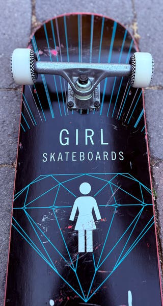 Girl Skateboards X Diamond Supply Mike Carroll Complete Skateboard