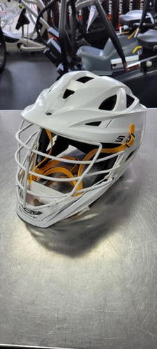 Used Cascade S WHITE Lacrosse Helmet White One Size 11497-S000149628