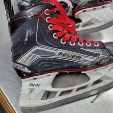 Used Bauer VAPOR Junior Hockey Skate Junior 05 11497-S000149631