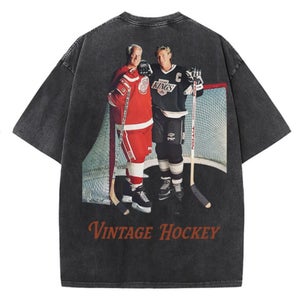 GRETZKY X HOWE T SHIRT
