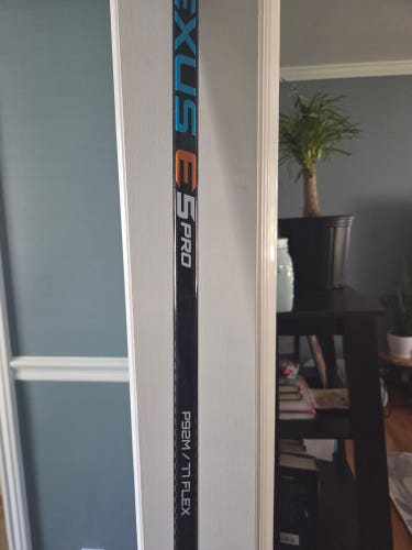 Senior Bauer Nexus E5 Pro Left Hand Hockey Stick 77 flex/P92M- Barely Used!