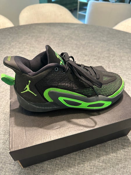 Nike Air Jordan Tatum 1 Green Strike Black Youth Size 6.5 US