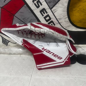 2022 Bauer M5 Pro Regular Glove (Used)