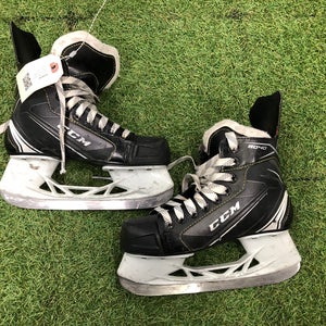 Youth CCM Tacks 9040 Hockey Skates Regular Width 13.0 (Used)