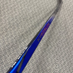 Bauer Blue Hyperlite 2 65 Flex SENIOR P92 Curve right hand stick