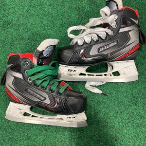 Youth Bauer Vapor X2.7 Hockey Goalie Skates (Regular) Size: 13 (Used)