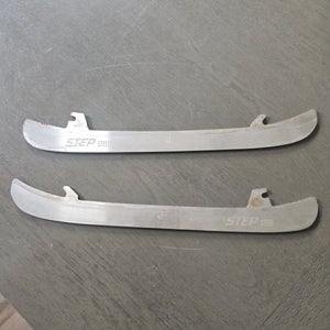 Step Steel 238 mm (Used)