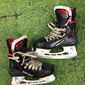 Junior Bauer Vapor 3X Pro Hockey Skates Regular Width Size 1.5 (Used)
