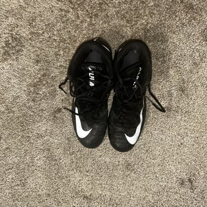 Black Men's Size M 7.0 (W 8.0) Adult Nike Cleats (Used)
