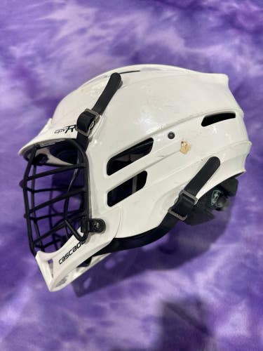 White Adult Cascade CPV-R Helmet (Used)