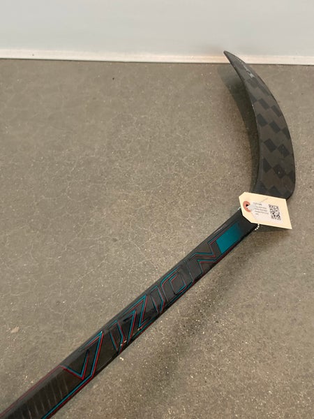 Used Junior CCM Vizion Right Handed Hockey Stick P29 +1/4