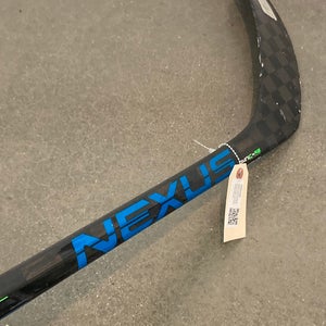 Used Intermediate Bauer Nexus Geo Right Handed Hockey Stick P92M