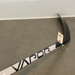 Used Intermediate Bauer Vapor 3X Right Handed Hockey Stick P28