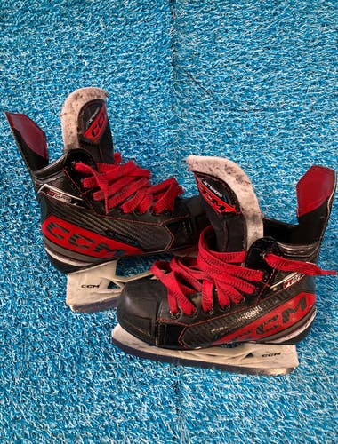Youth CCM JetSpeed FT6 Pro Hockey Skates Regular Width 12.5 (Used)