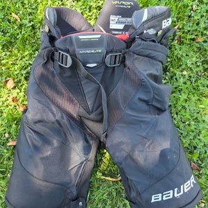 Black Intermediate Medium Bauer Vapor Hyperlite Hockey Pants (Used)