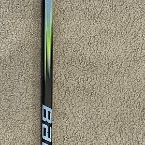 Junior Bauer Vapor Hyperlite 2 Left Hand Hockey Stick P92 (Used)