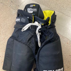 Black Junior Medium Bauer Supreme 3S Hockey Pants (Used)
