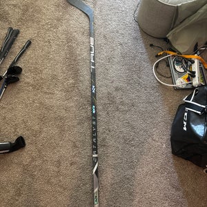Senior True catalyst 9x3 Left Hand Hockey Stick P28M Pro Stock (Used)