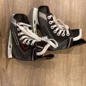 Bauer Vapor X30 ice Hockey Skates Size 10Y