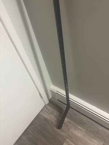 Senior ProBlackout Right Handed Hockey Stick PM9 Pro Stock (New)