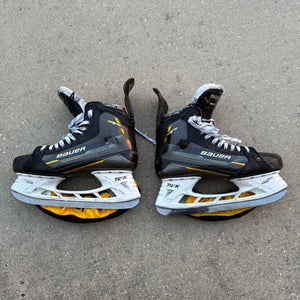 Bauer M5 Pro Supreme Skates 11.5 Fit2