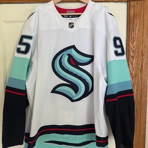 Seattle Kraken Burakovsky Game Issued mic Jersey