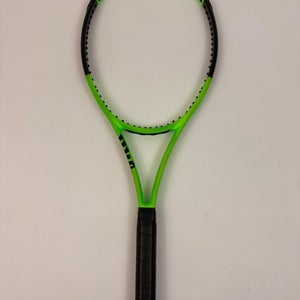 Wilson Blade 98 18x20 Countervail Reverse Paintjob, 4 3/8 Excellent 9/10