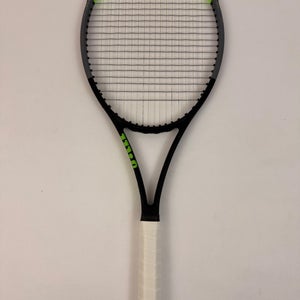Wilson Blade 98 16x19 V7, 4 3/8 Very Good Condition