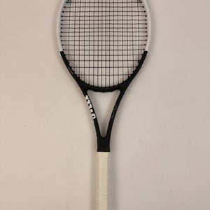 Wilson Pro Staff RF97 Countervail V12, 4 1/8 Excellent 9.5/10