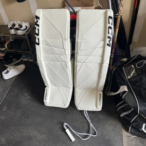 2024 CCM Eflex 6.9 Goalie Leg Pads (Used)